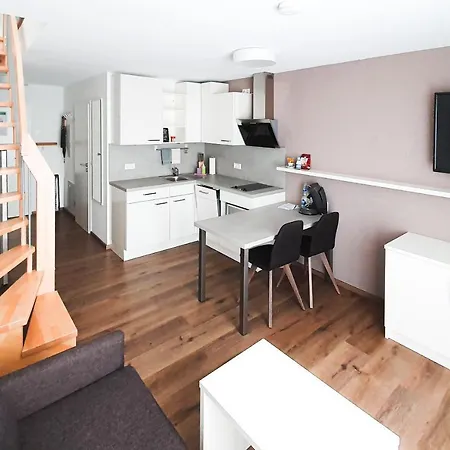 Neckarzeit Aparthotel 3*